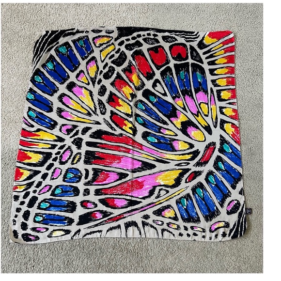 made of me scarf Polyester - Picture 1 of 5